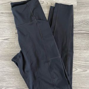 Unworn girlfriend collective leggings with pockets